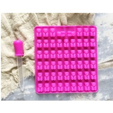Betty’s 53 Even Bear Silicone Mold With Dropper