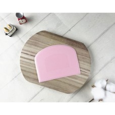 Betty’s Rounded Soft Scraper